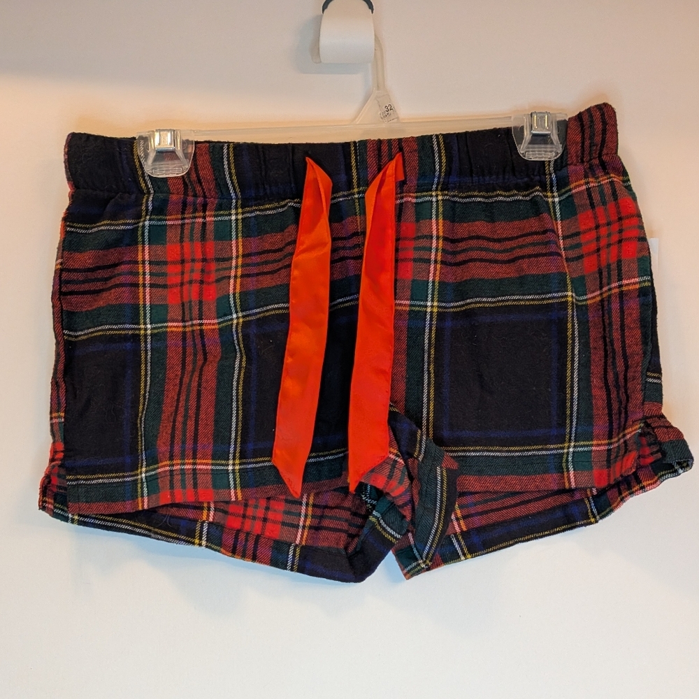🆕NWT Old Navy Flannel Sleep Shorts